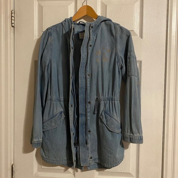 Gap Kids Hooded Light Denim Jacket - Picture 3 of 7